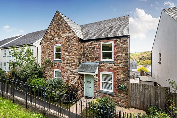 4 Bedroom Detached House For Sale In Gransmore Walk, Ermington, PL21