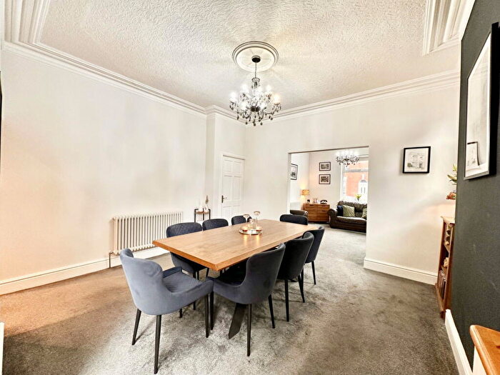 3 Bedroom End Of Terrace House For Sale In Chapel Street, Dukinfield, SK16