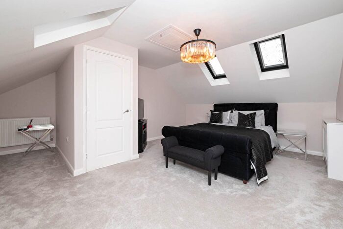 4 Bedroom Terraced House For Sale In St Pauls Crescent, Boughton, ME13