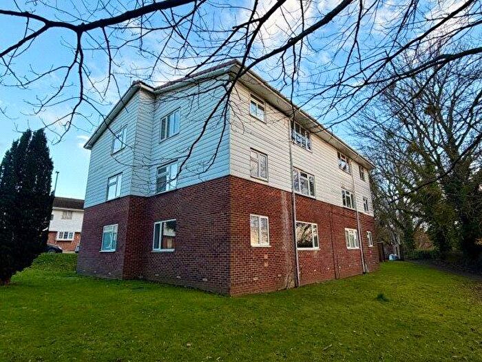 1 Bedroom Flat To Rent In Quayside Road, Southampton, Hampshire, SO18