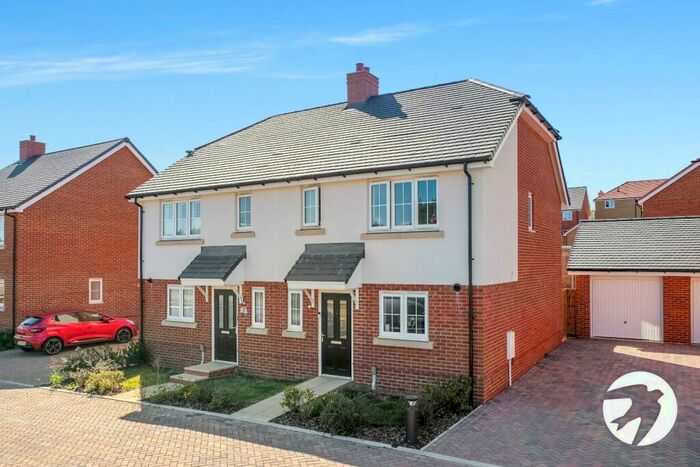 3 Bedroom Semi-Detached House To Rent In Broadacre View, Gravesend, Kent, DA11