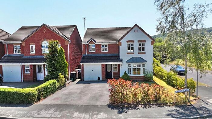 4 Bedroom Detached House For Sale In Kenilworth Walk, Cheadle, ST10