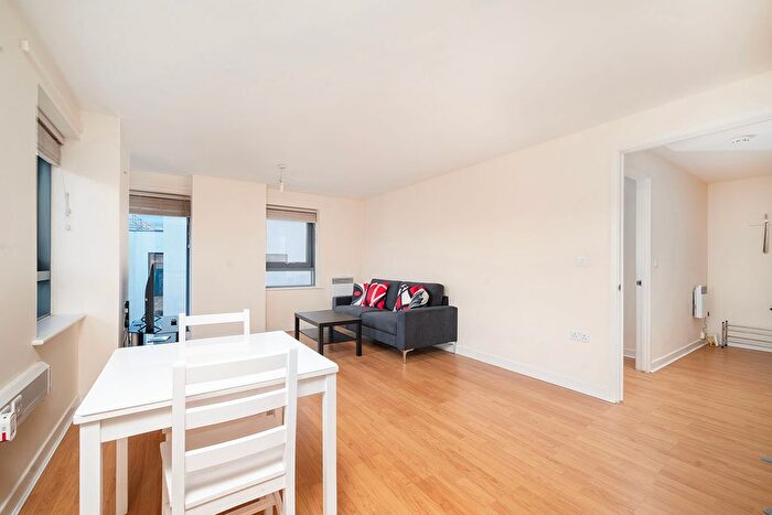 1 Bedroom Flat To Rent In Cam Road, London, E15