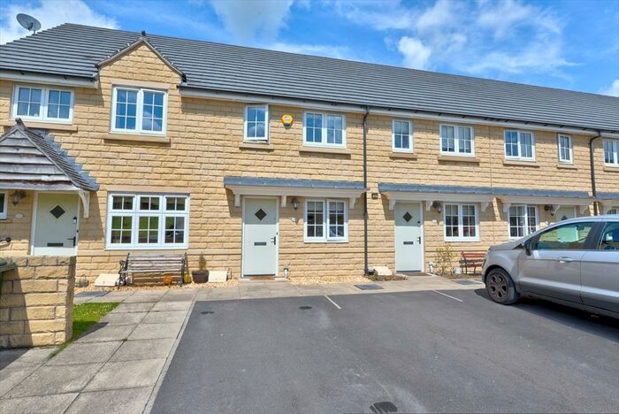 2 Bedroom Town House To Rent In Hawthorne Road, Steeton, BD20