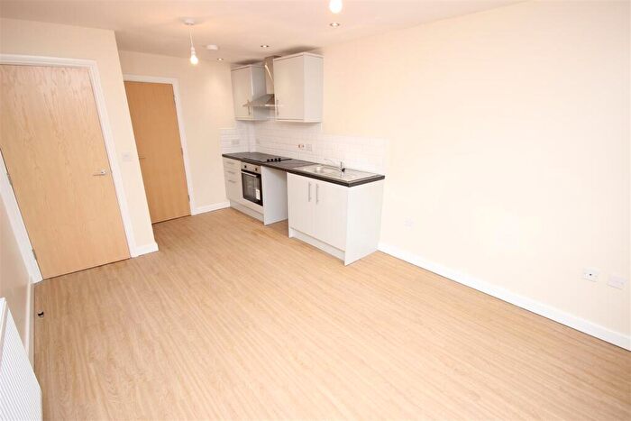 1 Bedroom Apartment To Rent In Flat Churchill House, B63