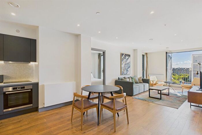 2 Bedroom Flat To Rent In Ashley Road, London, N17