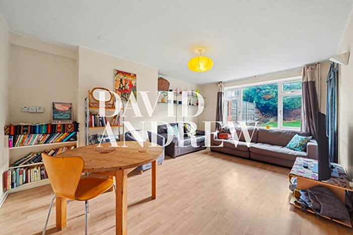 4 Bedroom Terraced House To Rent In Birchmore Walk, London, N5