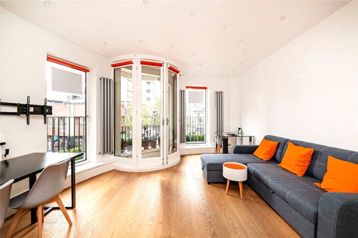 2 Bedroom Flat To Rent In Marshall Street, London, W1F