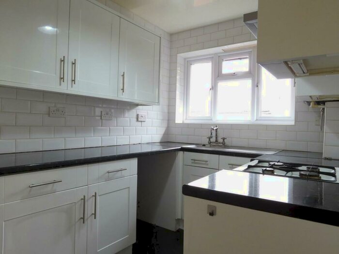 2 Bedroom Maisonette To Rent In Grange Road, Crystal Palace, London, SE19