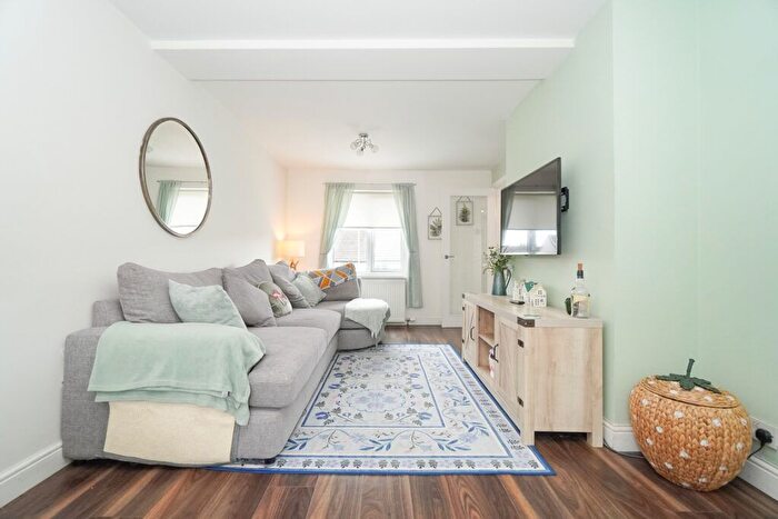 2 Bedroom Terraced House For Sale In Auchnacraig Road, Faifley, G81