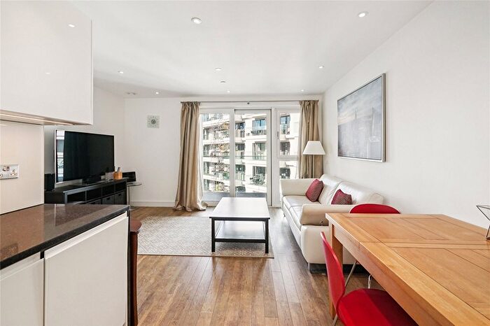 2 Bedroom Flat To Rent In Wandsworth Road, London, SW8