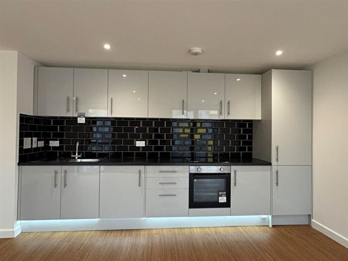 2 Bedroom Flat To Rent In Axe Street, Barking, IG11