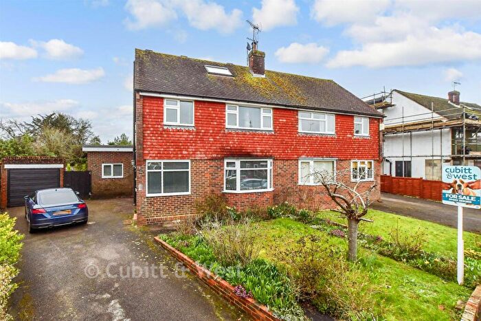 4 Bedroom Semi-Detached House For Sale In Barleycroft, Cowfold, Horsham, West Sussex, RH13