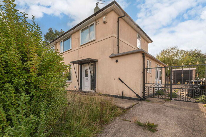 3 Bedroom Semi-Detached House For Sale In Asket Avenue, Leeds, LS14