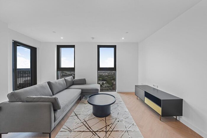 1 Bedroom Apartment To Rent In One Thames Quay, Marsh Wall, E14