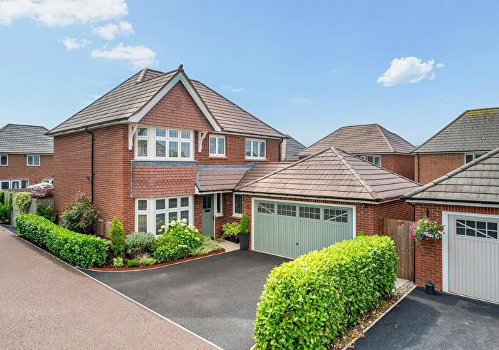 4 Bedroom Detached House For Sale In Parr Brook Gardens, Tyldesley, M29
