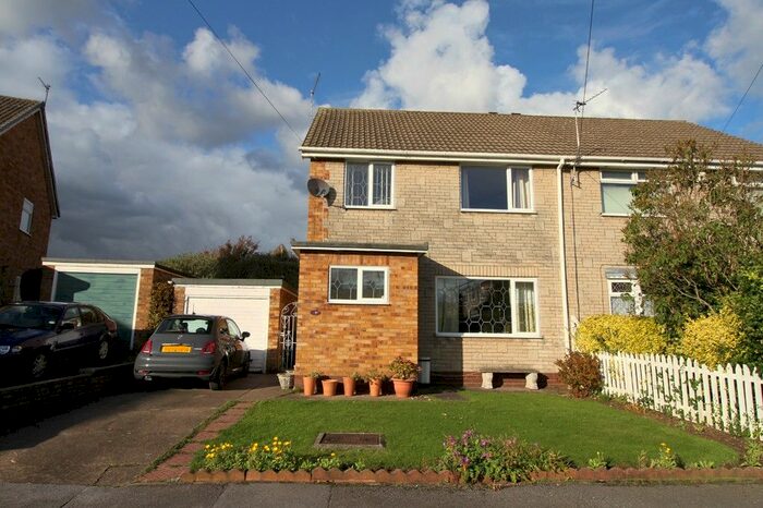3 Bedroom Semi-Detached House To Rent In Goodmanham Way, Cottingham HU16