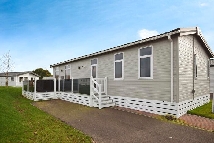2 Bedroom Caravan For Sale In The Meadows, Southview Leisure Park, Skegness, PE25