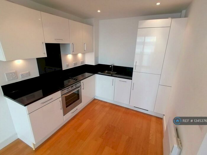 1 Bedroom Flat To Rent In The Wharf, Chatham Maritime, ME4