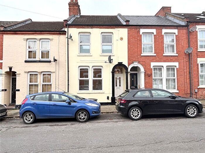 3 Bedroom Terraced House To Rent In Artizan Road, Abington, Northampton, NN1