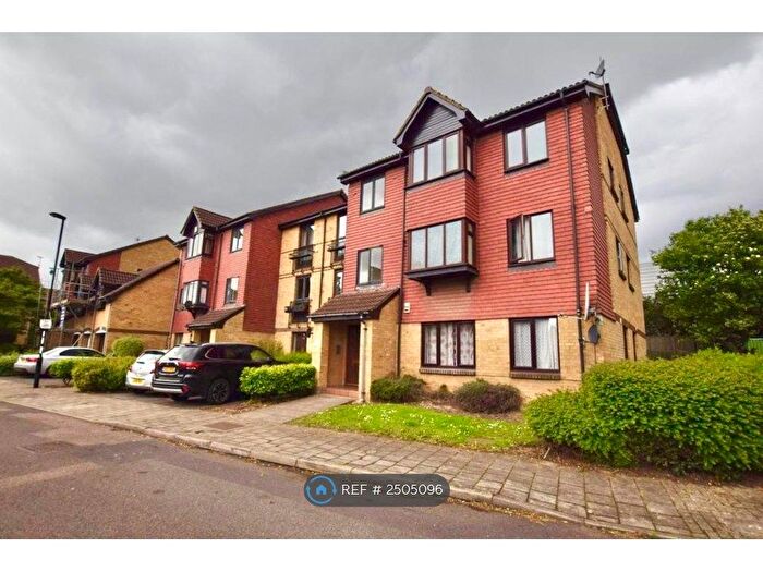 1 Bedroom Flat To Rent In Sterling Gardens, London, SE14