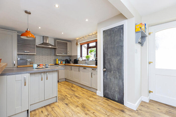 4 Bedroom Detached House For Sale In Quaperlake Street, Bruton, BA10
