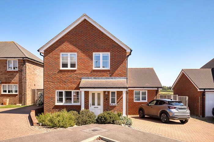 4 Bedroom Detached House For Sale In Southall Close, Minster, CT12