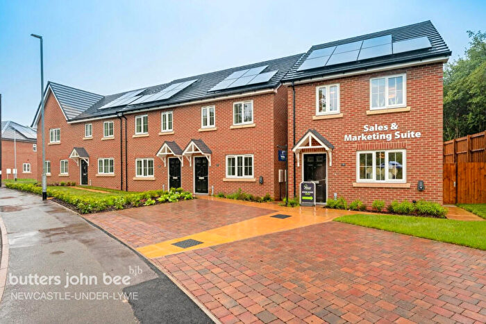 3 Bedroom Semi Detached House For Sale In Meadow View, Newcastle, ST5