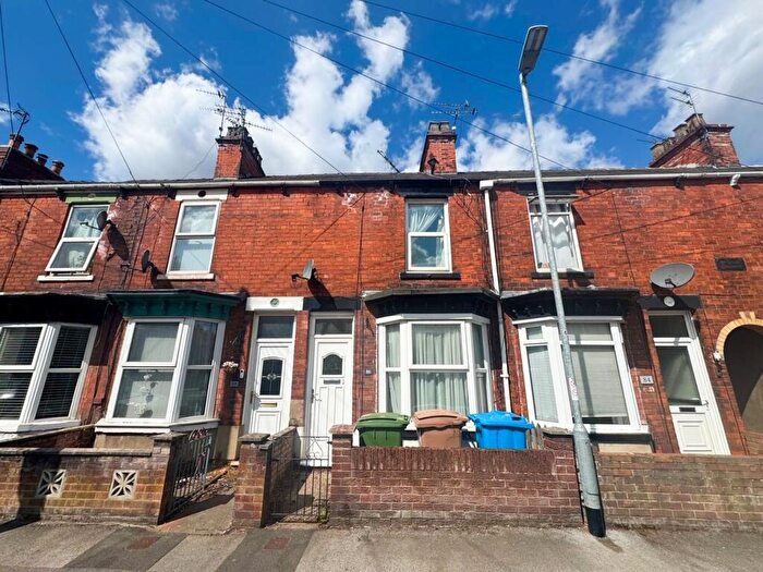 2 Bedroom House To Rent In Beaver Road, Beverley, HU17