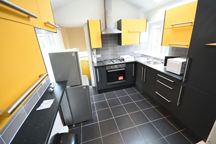 6 Bedroom Maisonette To Rent In Brentwood Avenue, Newcastle Upon Tyne, NE2