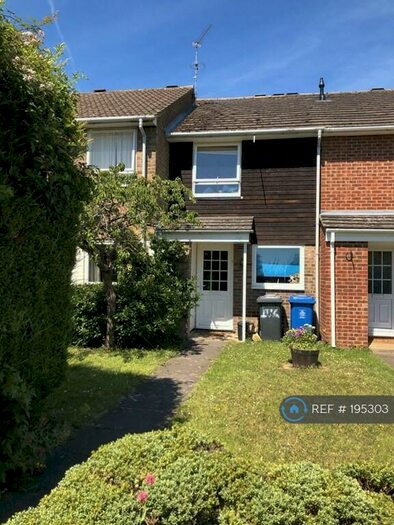 2 Bedroom Terraced House To Rent In Springfield Park, Maidenhead, SL6