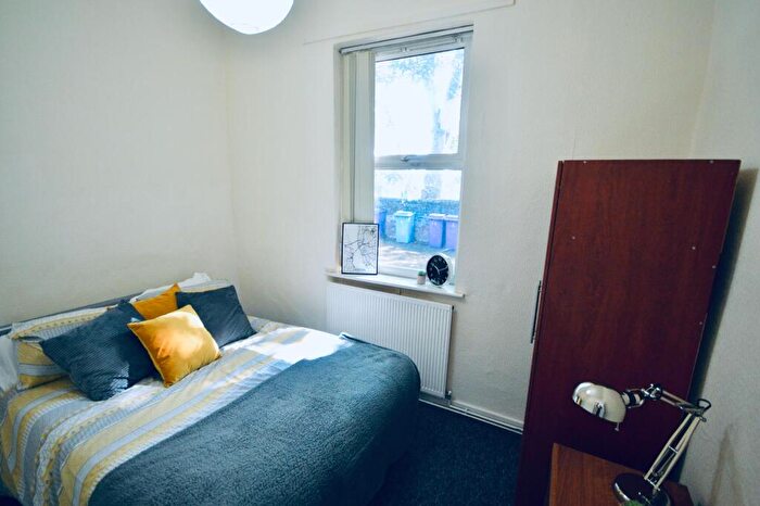 1 Bedroom House To Rent In Hartington Road, Smithdown / Wavertree, Liverpool, L8