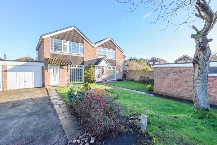 3 Bedroom Semi-Detached House For Sale In Riverside Walk, Little Neston, Neston, CH64