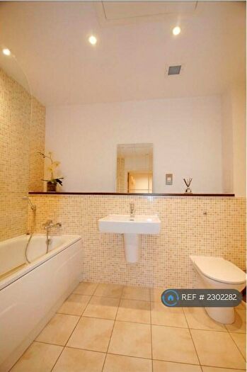 1 Bedroom Flat To Rent In Oswald Street, Glasgow, G1