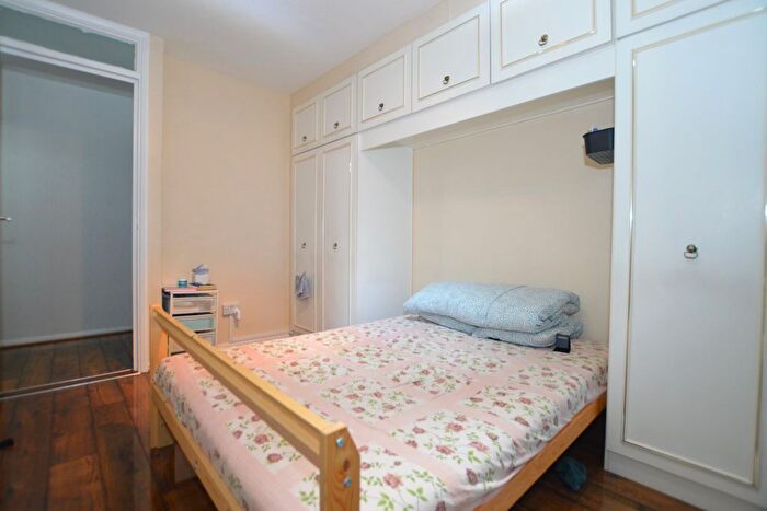 1 Bedroom Flat For Sale In Marlowe Gardens, London, SE9