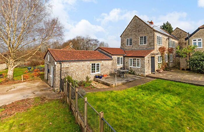 4 Bedroom Link Detached House For Sale In The Green, Compton Dando, BS39