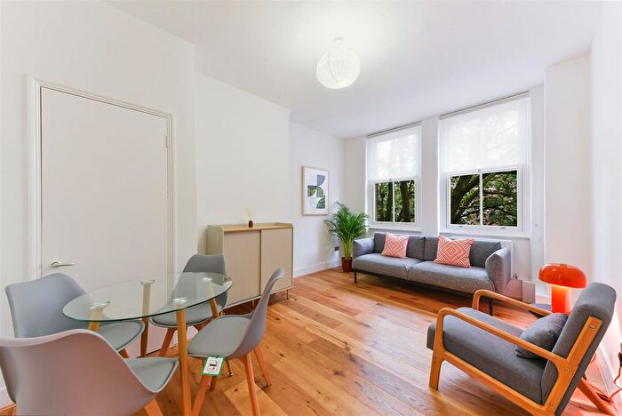 1 Bedroom Flat To Rent In Elm Street, Holborn, WC1X