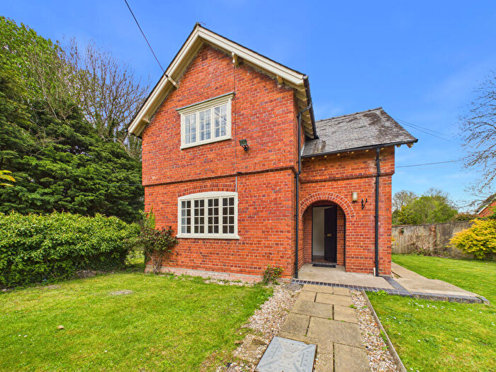 2 Bedroom Cottage To Rent In Castle Road, Shirburn, Watlington, Oxfordshire, OX49