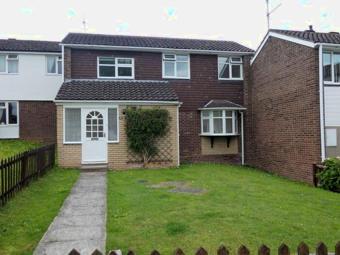4 Bedroom Terraced House To Rent In Broadmeadow, Droitwich, WR9