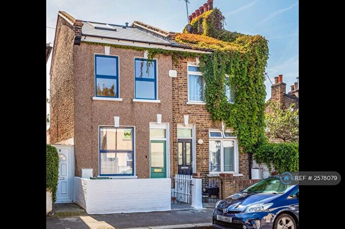 4 Bedroom Semi-Detached House To Rent In Dean Street, London, E7