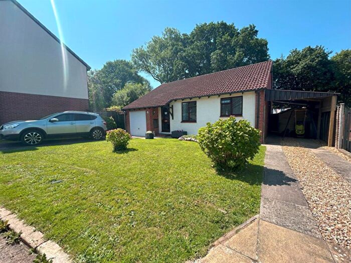 2 Bedroom Detached House To Rent In Laurel Road, Honiton, EX14
