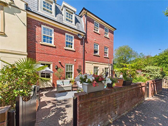 4 Bedroom Terraced House For Sale In Old Mill Close, Tiverton, Devon, EX16