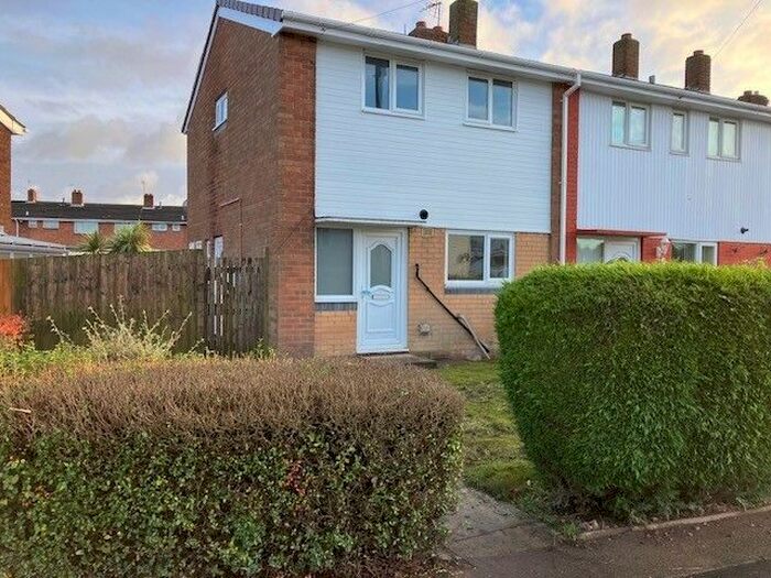 2 Bedroom Semi-Detached House To Rent In Ashbourne Road, Walsall, WS3