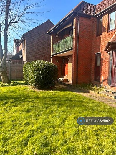 1 Bedroom End Of Terrace House To Rent In Howland Way, London, SE16