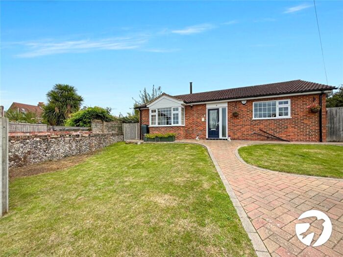 2 Bedroom Bungalow For Sale In Bull Lane, Newington, Sittingbourne, Kent, ME9