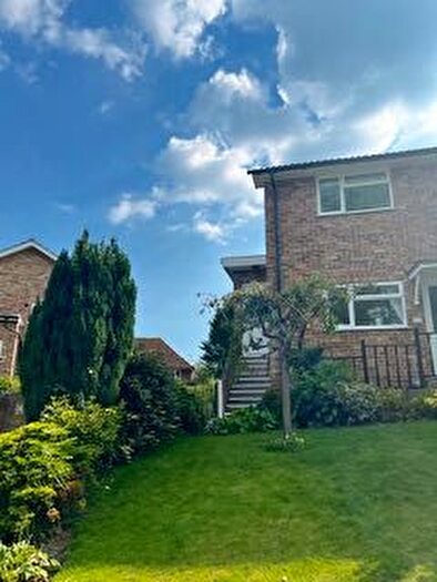 2 Bedroom Maisonette To Rent In Stonepark Drive, Forest Row, RH18