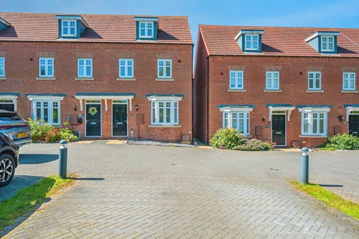 3 Bedroom End Terrace House For Sale In Hall Lane, Drakelow, Burton-On-Trent, DE15