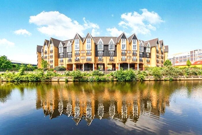 2 Bedroom Flat For Sale In St. Peters Street, Maidstone, Kent, ME16