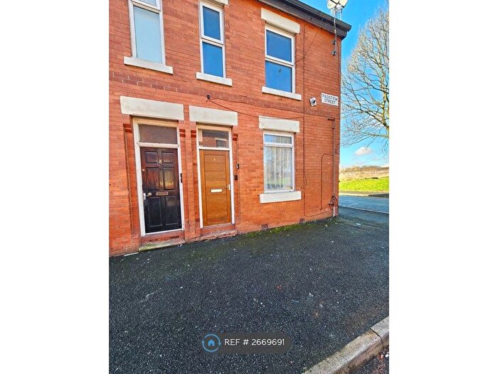 1 Bedroom Flat To Rent In Padstow Street, Manchester, M40