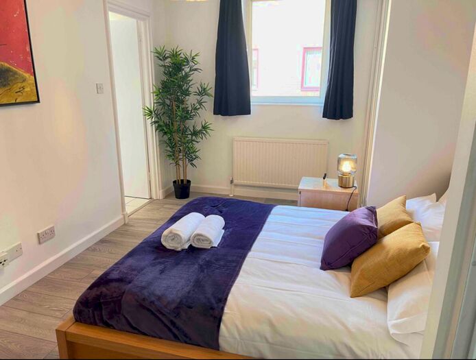 2 Bedroom House To Rent In Cape Yard, London, E1W